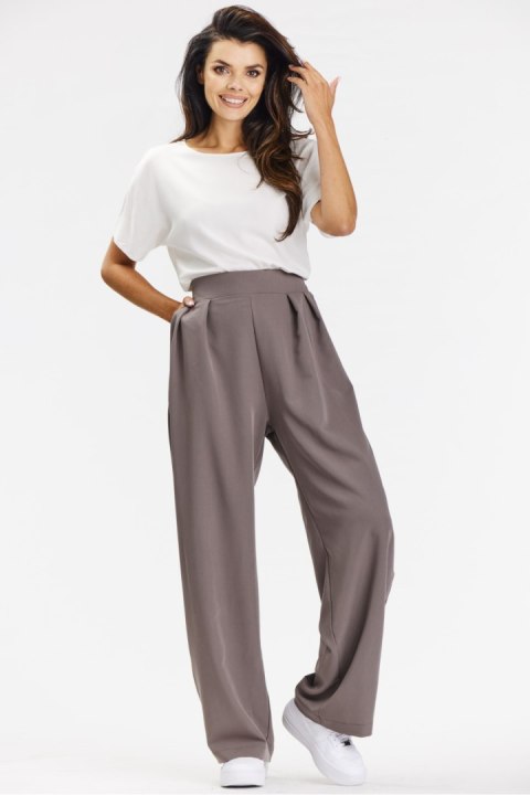 Spodnie Damskie Model A674 Taupe - awama Spodnie Damskie Model A674 Taupe - awama