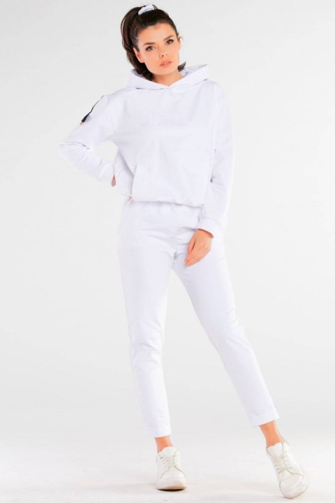 Spodnie Dresowe Model M250 White - Infinite You Spodnie Dresowe Model M250 White - Infinite You