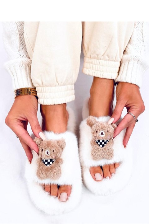 Kapcie futrzane z misiem BANDO BEIGE - Inello Kapcie futrzane z misiem BANDO BEIGE - Inello