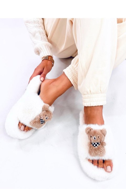 Kapcie futrzane z misiem BANDO BEIGE - Inello Kapcie futrzane z misiem BANDO BEIGE - Inello