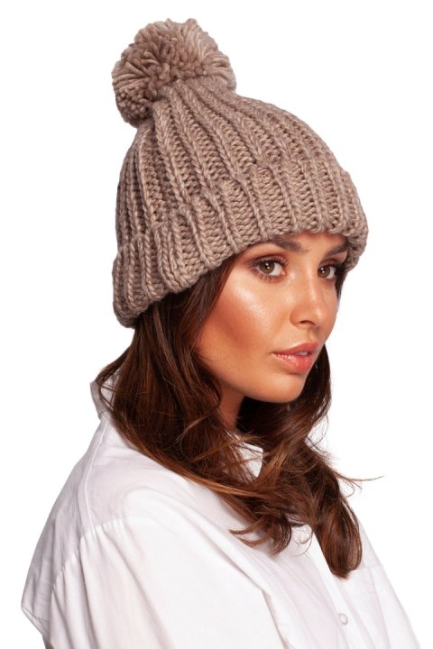 Czapka Model BK101 Beige - BE Knit Czapka Model BK101 Beige - BE Knit