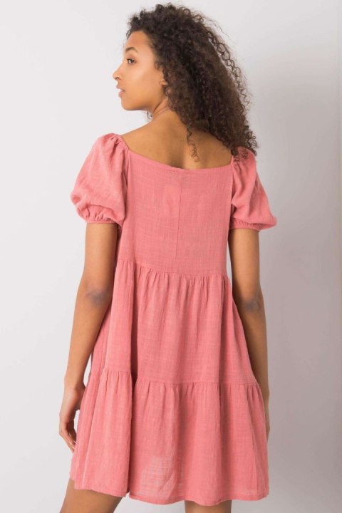 Sukienka Model TW-SK-BI-26460.28P Pink - Och Bella Sukienka Model TW-SK-BI-26460.28P Pink - Och Bella