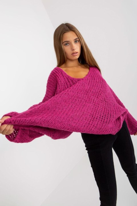 Sweter Damski Model TW-SW-BI-M2200.27 Fuksja - Och Bella Sweter Damski Model TW-SW-BI-M2200.27 Fuksja - Och Bella