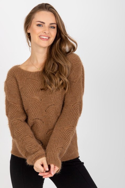 Sweter Damski Model TW-SW-BI-9030.08 Brown - Och Bella Sweter Damski Model TW-SW-BI-9030.08 Brown - Och Bella
