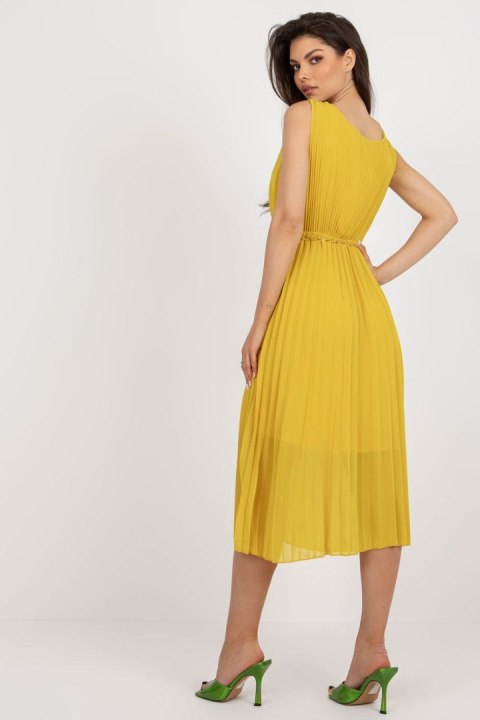 Sukienka Model DHJ-SK-13168.21X Dark Yellow - Italy Moda Sukienka Model DHJ-SK-13168.21X Dark Yellow - Italy Moda