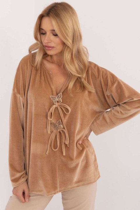 Bluzka Model DHJ-BZ-19916.03P Camel - Italy Moda Bluzka Model DHJ-BZ-19916.03P Camel - Italy Moda