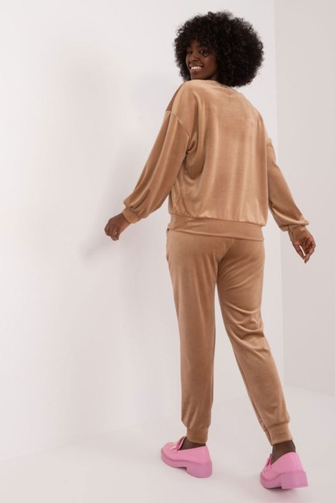 Spodnie Komplet Model DHJ-KMPL-8655.05 Dark Beige - Italy Moda Spodnie Komplet Model DHJ-KMPL-8655.05 Dark Beige - Italy Moda
