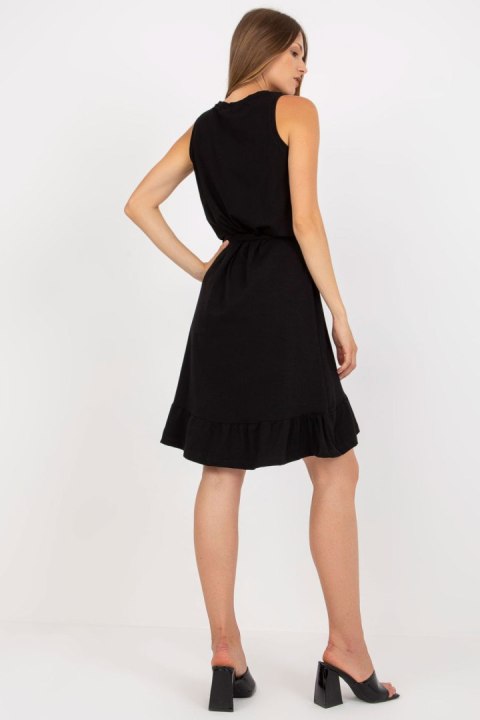 Sukienka Model RV-SK-8049.64 Black - Rue Paris Sukienka Model RV-SK-8049.64 Black - Rue Paris