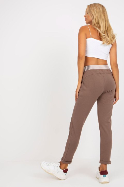 Spodnie Dresowe Model RV-DR-8019.12 Brown - Rue Paris Spodnie Dresowe Model RV-DR-8019.12 Brown - Rue Paris
