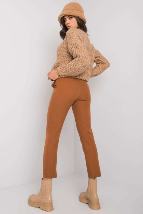 Spodnie Damskie Model LC-SP-22K-5001.81P light Brown - Pole&Pole Spodnie Damskie Model LC-SP-22K-5001.81P light Brown - Pole&Pole