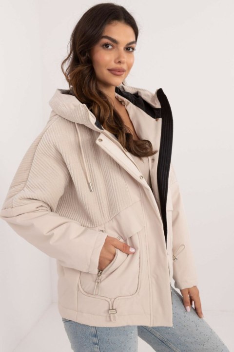 Kurtka Damska Model MBM-KR-AJ218.42 Light Beige - MBM Kurtka Damska Model MBM-KR-AJ218.42 Light Beige - MBM