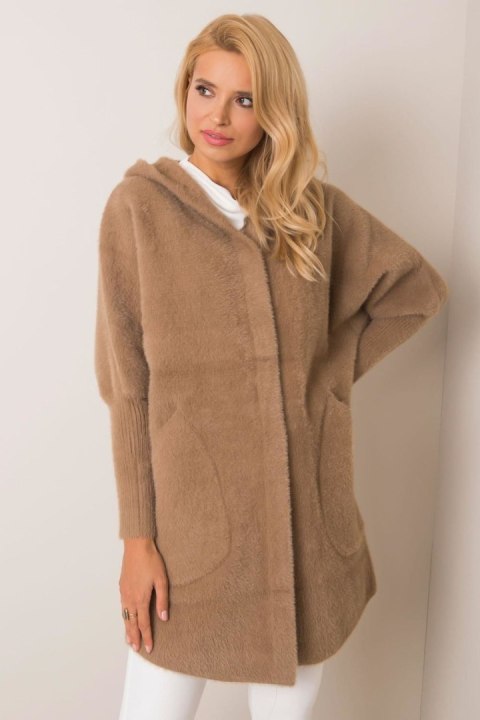 Płaszcz Damski Model MBM-PL-1518.95P Dark Beige - MBM Płaszcz Damski Model MBM-PL-1518.95P Dark Beige - MBM