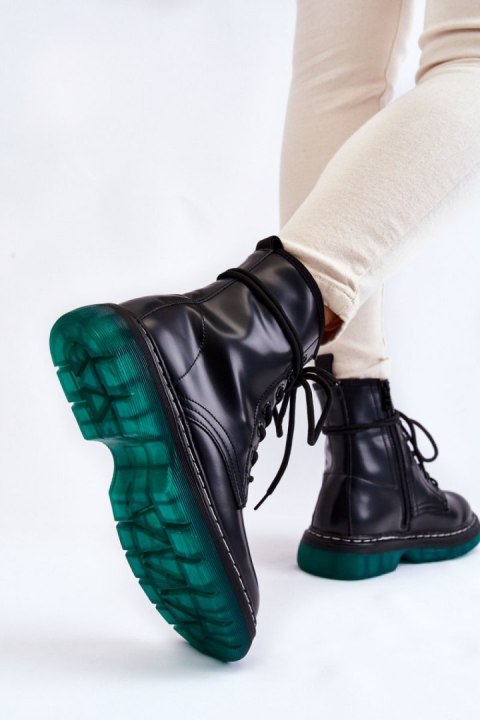 Botki Glany Model Trinah 22BT35-5079 Black_Green - Step in style Botki Glany Model Trinah 22BT35-5079 Black_Green - Step in style