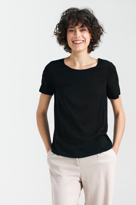 Bluzka basic z krótkim rękawem B160 Black - Nife Bluzka basic z krótkim rękawem B160 Black - Nife