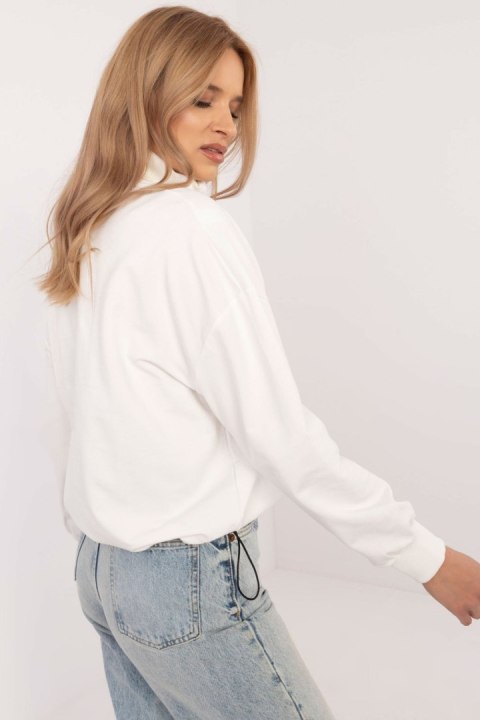 Bluza Damska Model CLM-BL-1272.68 Ecru - Factory Price Bluza Damska Model CLM-BL-1272.68 Ecru - Factory Price