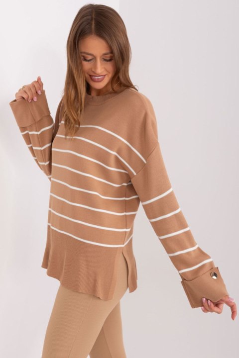 Sweter Damski Model TO-SW-010.06X Camel - Factory Price Sweter Damski Model TO-SW-010.06X Camel - Factory Price