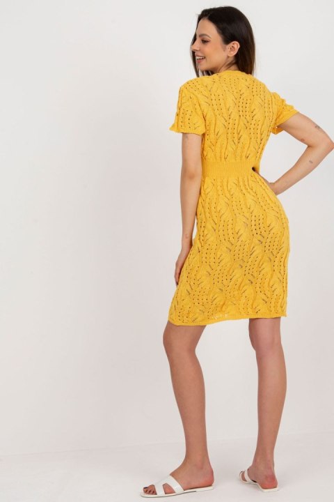 Sukienka Model BA-SK-0506.20P Dark Yellow - Badu Sukienka Model BA-SK-0506.20P Dark Yellow - Badu
