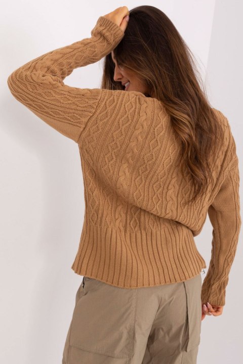 Sweter Damski Model BA-SW-0252.61P Camel - Badu Sweter Damski Model BA-SW-0252.61P Camel - Badu