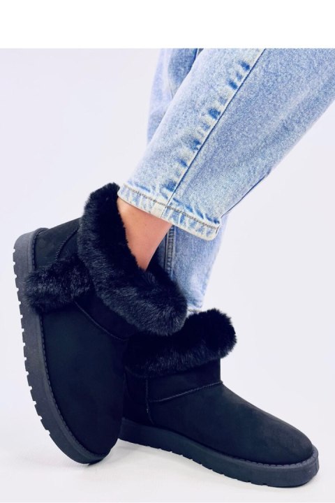 Emusy krótkie z futerkiem SISSOI BLACK - Inello Emusy krótkie z futerkiem SISSOI BLACK - Inello